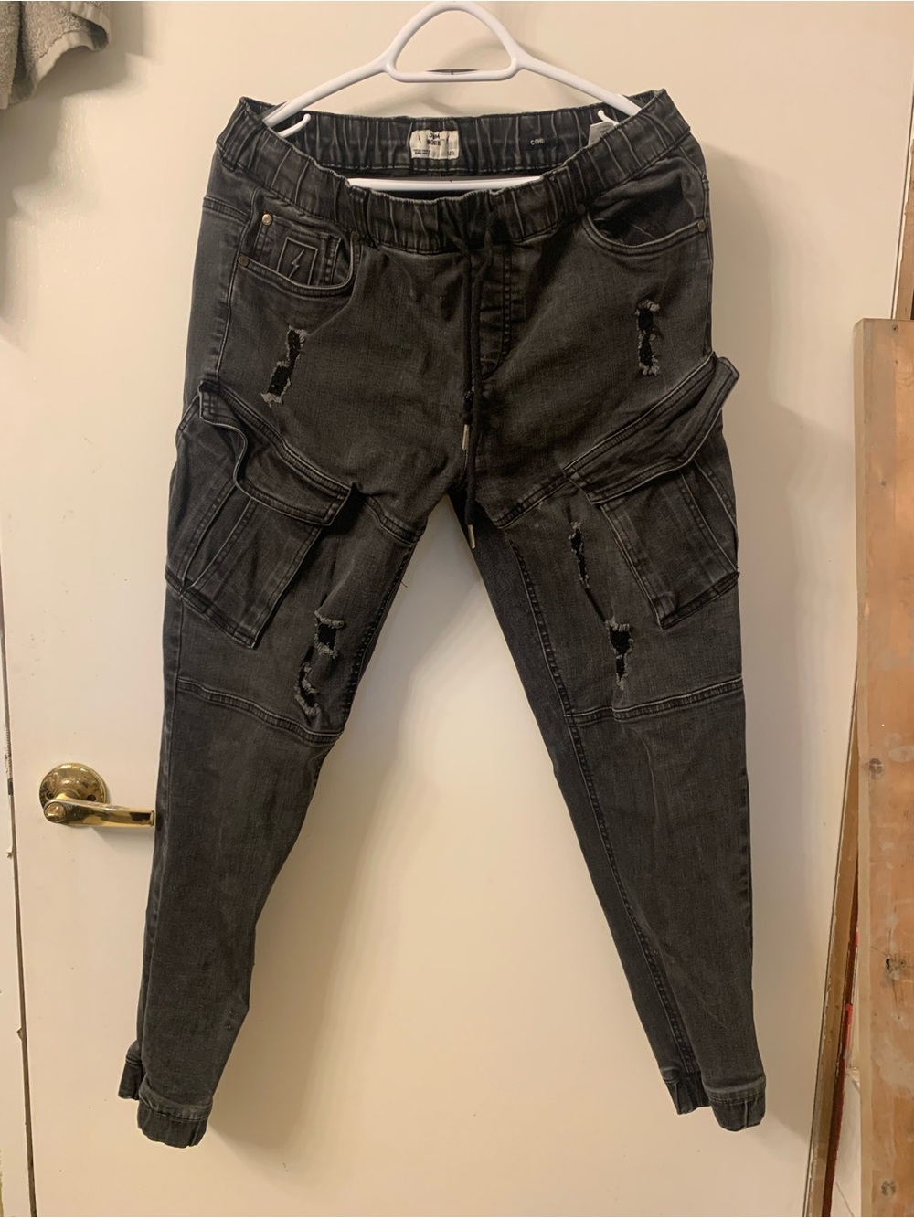DNX Relaxed Black Cargo Jeans with Distressed Detail